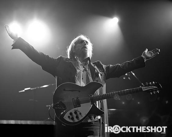Tom Petty a-28