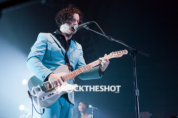 jack white at roseland-2