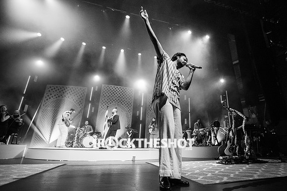 young-the-giant-beacon-theatre-10-21-2022-joe-papeo-40
