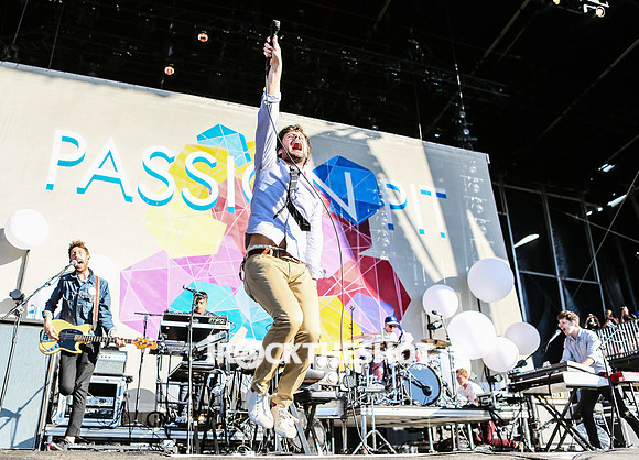 passion-pit-at-firefly-festival-2