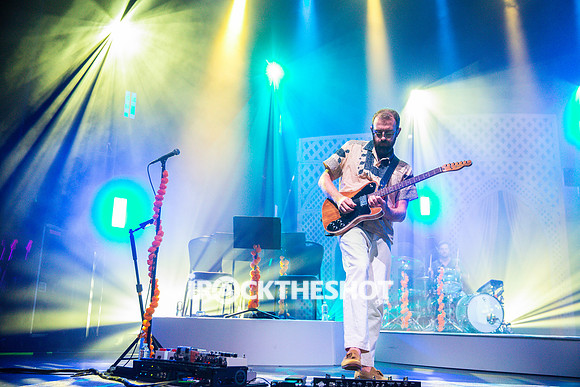 young-the-giant-beacon-theatre-10-21-2022-joe-papeo-4