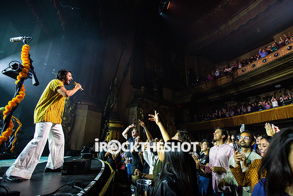 young-the-giant-beacon-theatre-10-21-2022-joe-papeo-13