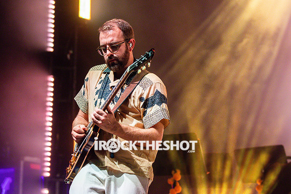 young-the-giant-beacon-theatre-10-21-2022-joe-papeo-36