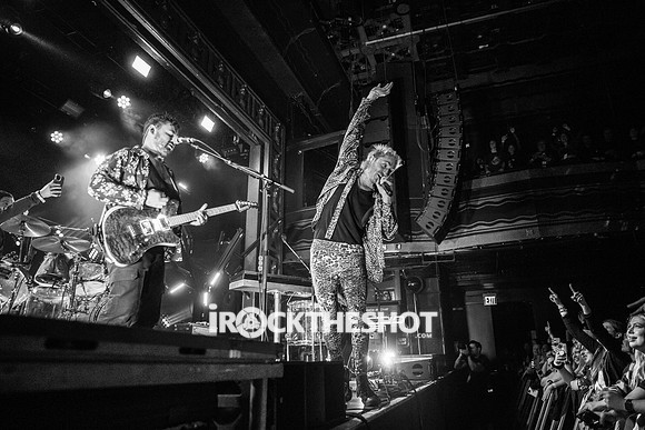 walk-the-moon-webster-hall-joe-papeo-11.12.2022-20