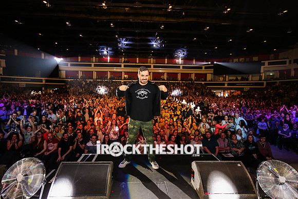 impractical-jokers-group-tour-photos-wheres-larry-papeo-1