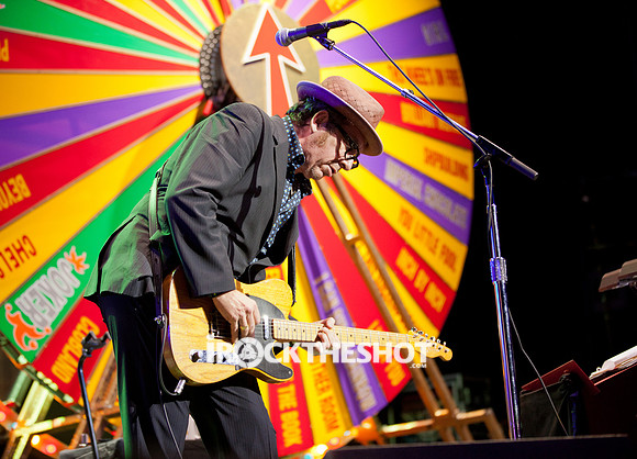 elvis costello at the wellmont-16