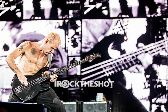 red-ht-chili-peppers-at-firefly-festival-10