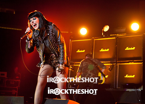 sleigh bells at prudential center-15
