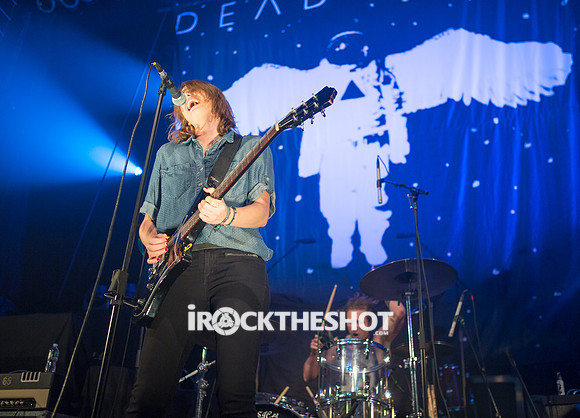 dead sara at terminal 5-12