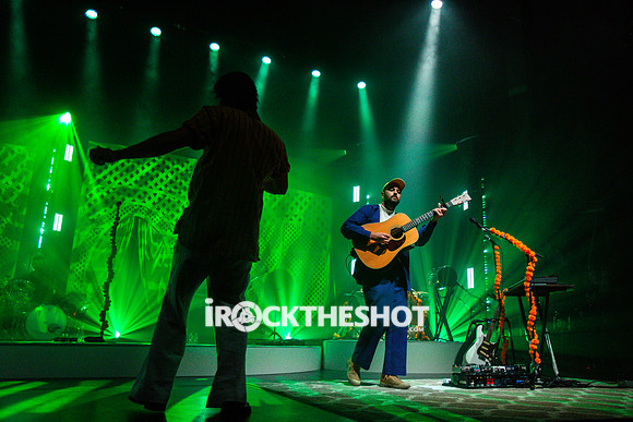 young-the-giant-beacon-theatre-10-21-2022-joe-papeo-10