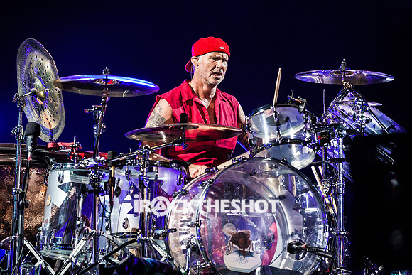 red-ht-chili-peppers-at-firefly-festival-25