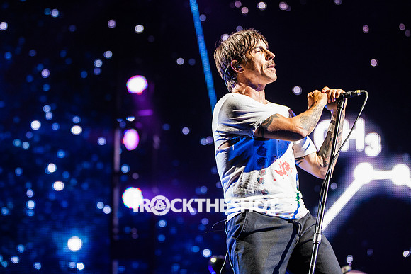red-ht-chili-peppers-at-firefly-festival-24