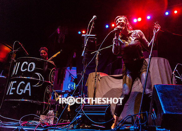 nico vega at roseland ballroom-6
