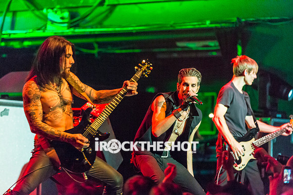 janes addiction at terminal 5-2