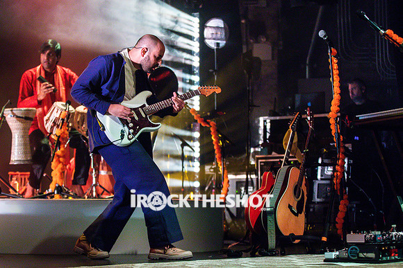 young-the-giant-beacon-theatre-10-21-2022-joe-papeo-23