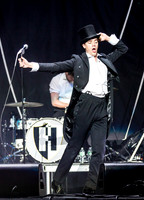 the-hives-at-madison-square-garden-16