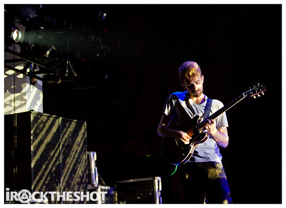 young the giant at pnc-6158