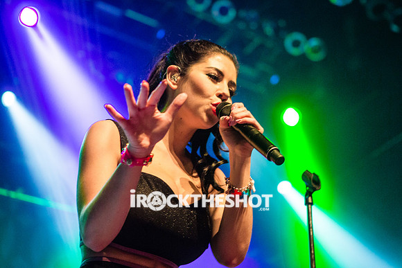 marina and the diamonds at terminal 5-20