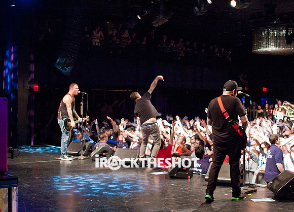 new found glory at best buy-14