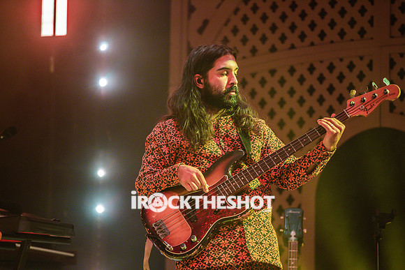 young-the-giant-beacon-theatre-10-21-2022-joe-papeo-26
