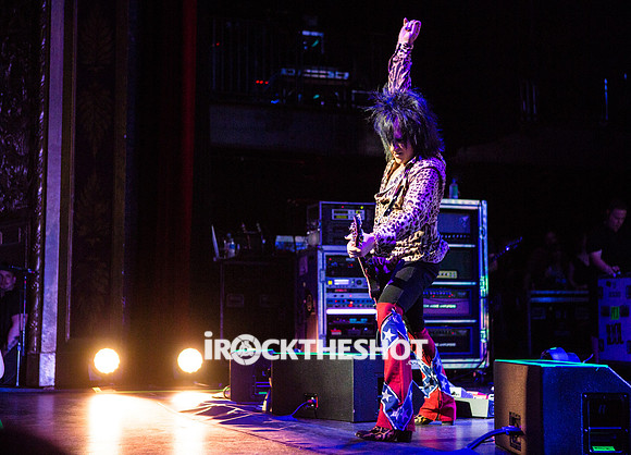 billy-idol-at-the-capitol-theatre-20