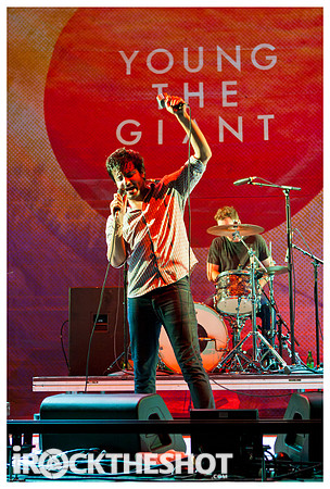 young the giant at pnc-5478