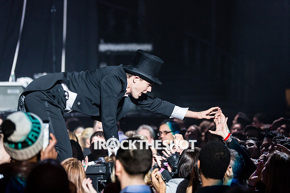 the-hives-at-madison-square-garden-20