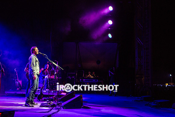 amos-lee-at-firefly-festival-8