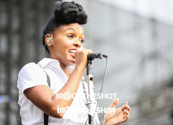 janelle monae at mia-10