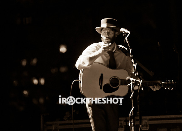 ray lamontagne in central park-12