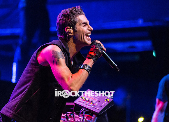 janes addiction at terminal 5-14