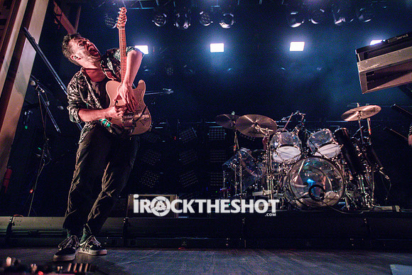 walk-the-moon-webster-hall-joe-papeo-11.12.2022-14