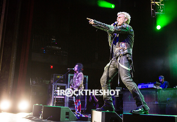 billy-idol-at-the-capitol-theatre-5