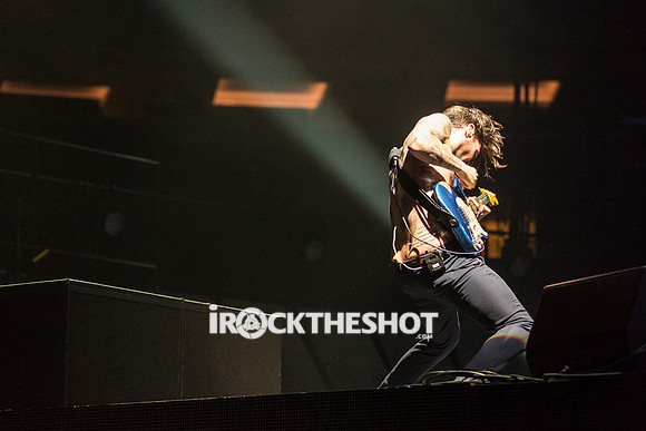 biffy-clyro-at-madison-square-garden-2