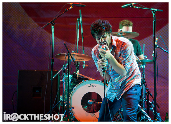 young the giant at pnc-5505