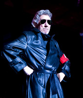 Roger Waters - The Wall - 11-3-2010-3