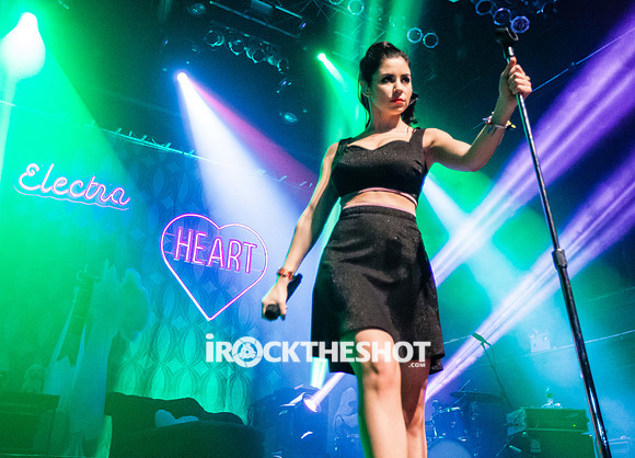 marina and the diamonds at terminal 5-21