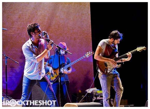 young the giant at pnc-6243