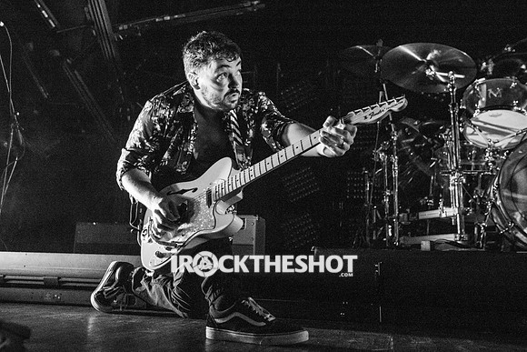 walk-the-moon-webster-hall-joe-papeo-11.12.2022-23