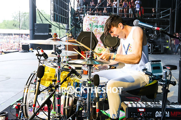 grouplove-at-firefly-festival-12