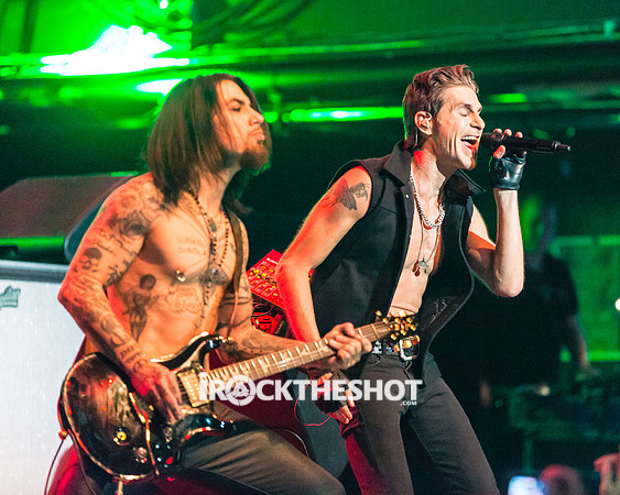 janes addiction at terminal 5-4