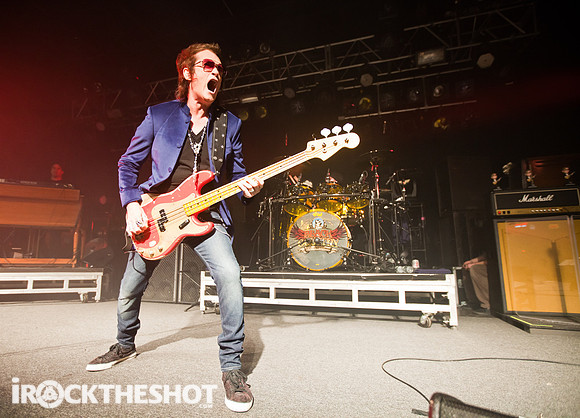 black_country_communion_at_starland_ballroom-4