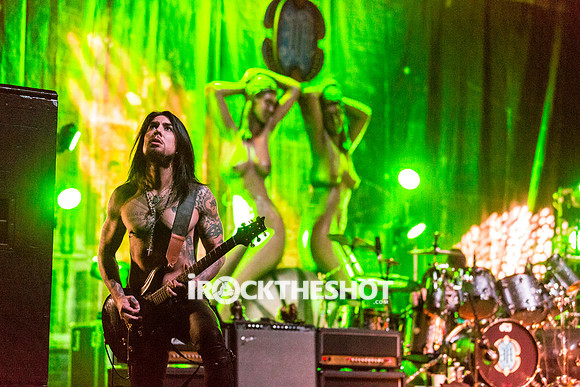 janes addiction at terminal 5-8