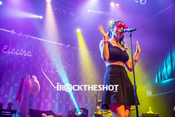 marina and the diamonds at terminal 5-10