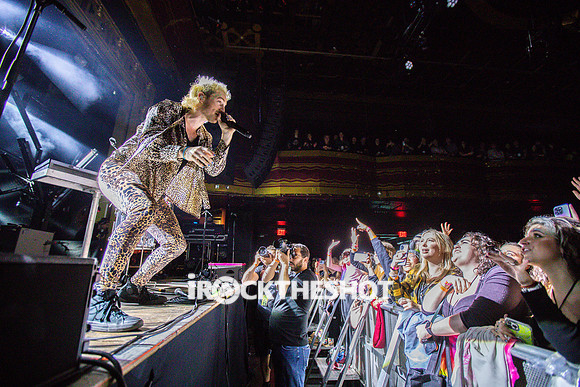 walk-the-moon-webster-hall-joe-papeo-11.12.2022-8