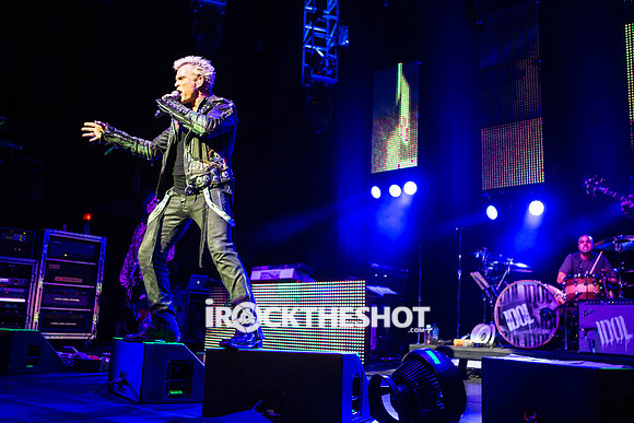 billy-idol-at-the-capitol-theatre-7