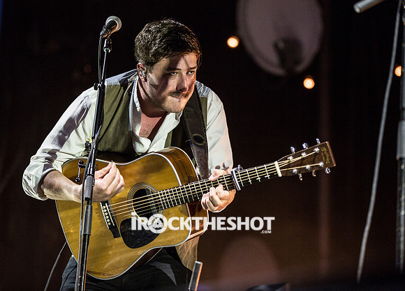 mumford and sons at pier a-5