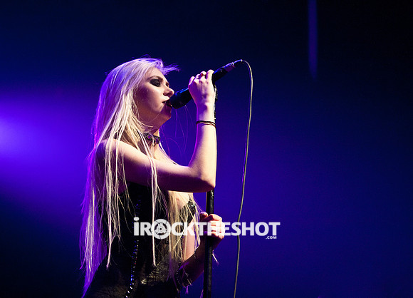 the pretty reckless at terminal 5-8