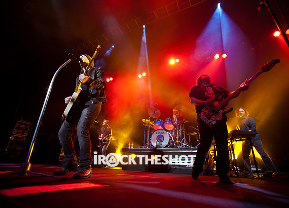 goo goo dolls at the wellmont-24