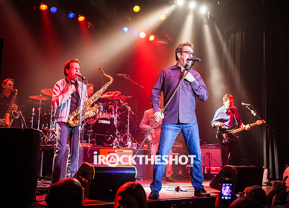 huey-lewis-at-irving-plaza-6